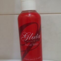 Gluta White And Firm Facial Wash 100Ml